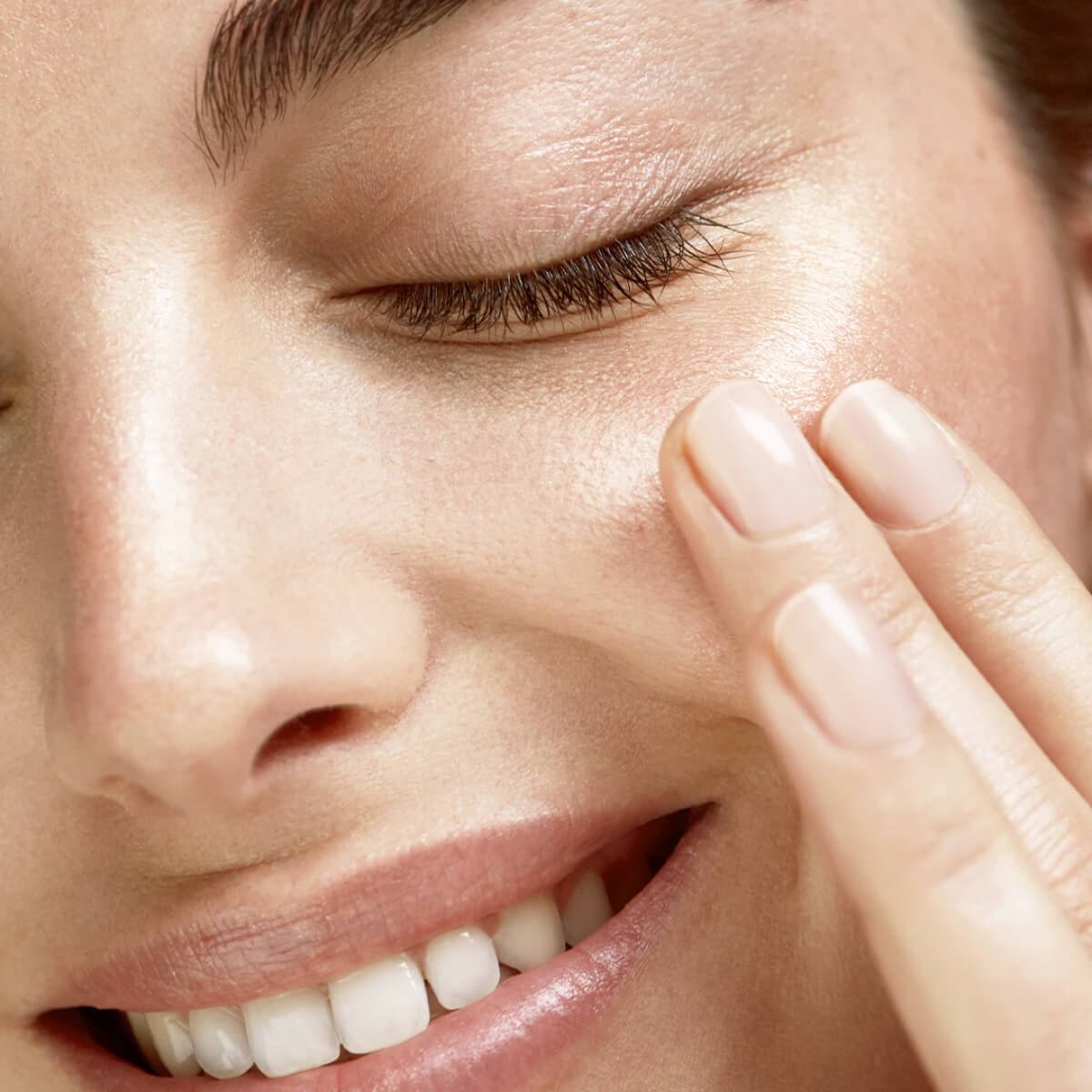 HUILE PRODIGIEUSE® OR (ACEITE SECO PARA ROSTRO, CUERPO Y CABELLO CON BRILLOS DORADOS)